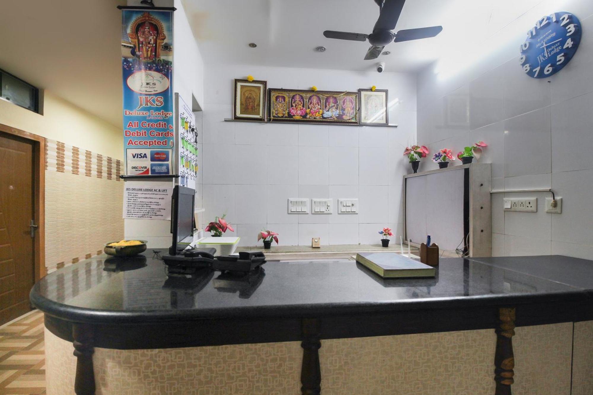 Hotel O Jks Deluxe Lodge Udaiyarpalaiyam Luaran gambar