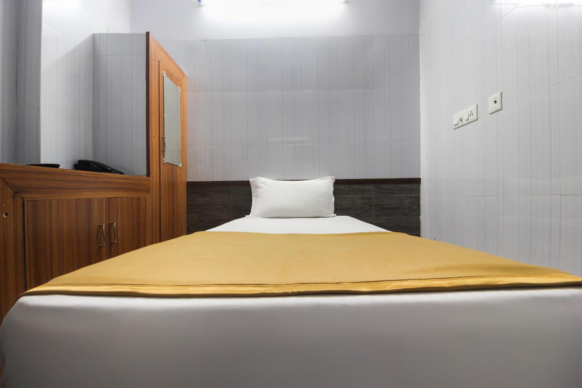 Hotel O Jks Deluxe Lodge Udaiyarpalaiyam Luaran gambar